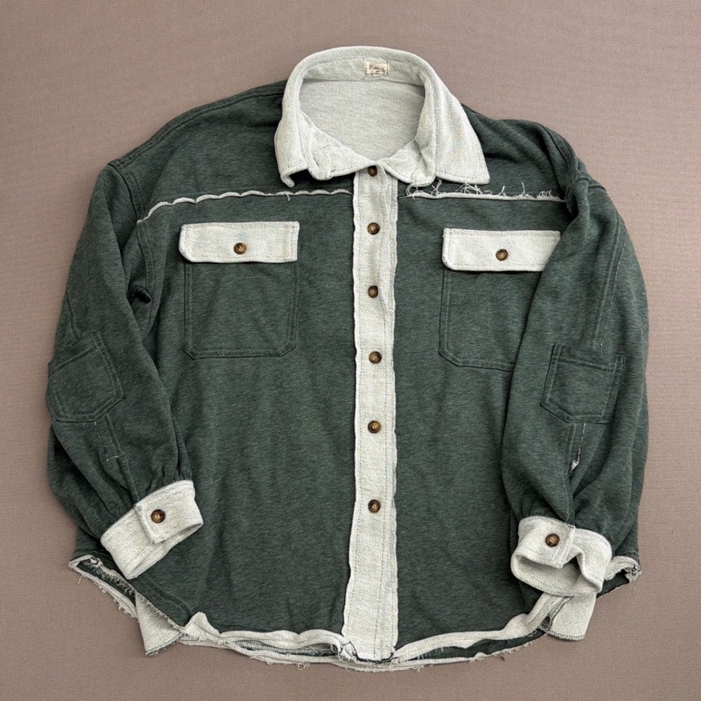 POL Clothing Women Green Frayed Raw Hem Shacket Button Up Shirt Jacket Medium